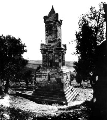 Mausoleum N A C H der Restaurierung
